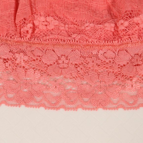 NWT Free People Scalloped Lace Bandeau in Pink Lemon - Picture 6 of 6